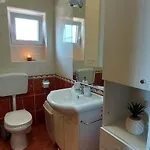 Molnar * Polje (Krk)