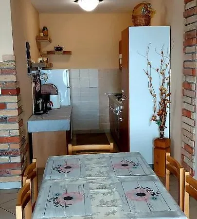 Molnar * Polje (Krk)