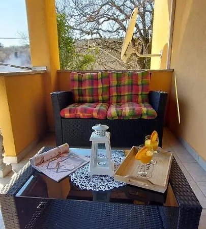 Molnar * Polje (Krk)